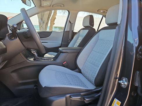 Certified 2022 Chevrolet Equinox LS FWD image 9