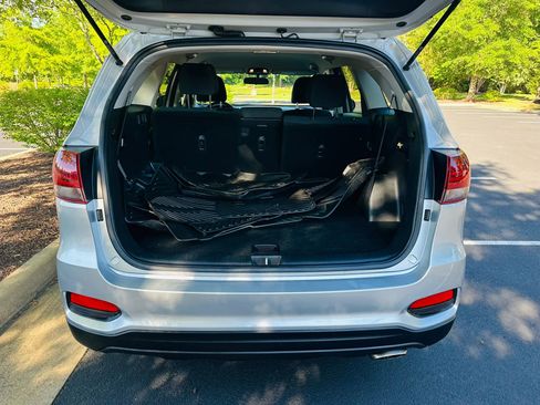Used 2020 Kia Sorento LX FWD image 14