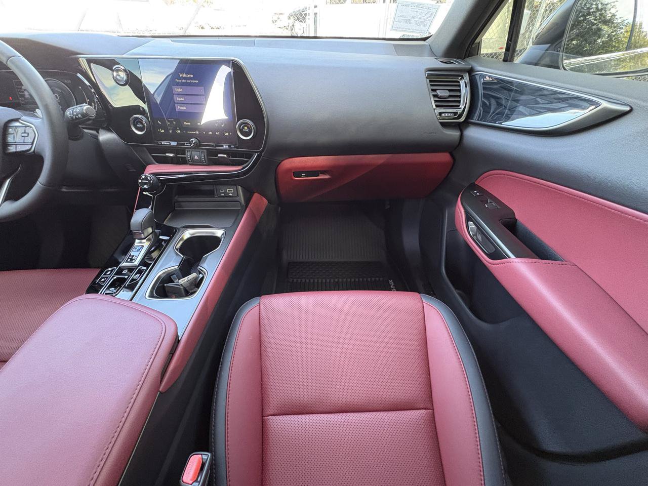 Used 2025 Lexus NX 350h AWD w/ Accessory Package (K3) image 18