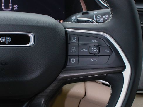 New 2025 Jeep Grand Cherokee L Limited image 20