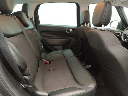 Used 2019 FIAT 500L Pop image 19