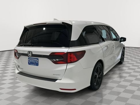 Used 2024 Honda Odyssey Sport image 5