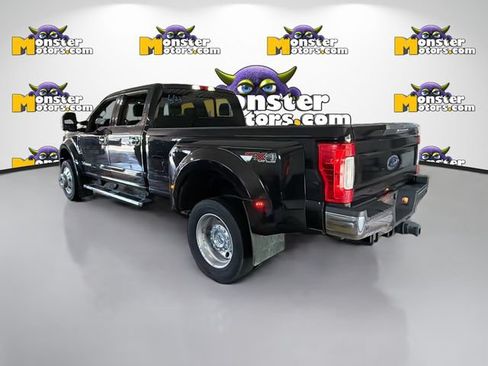 Used 2017 Ford F450 XLT w/ XLT Premium Package AWD/4WD image 6