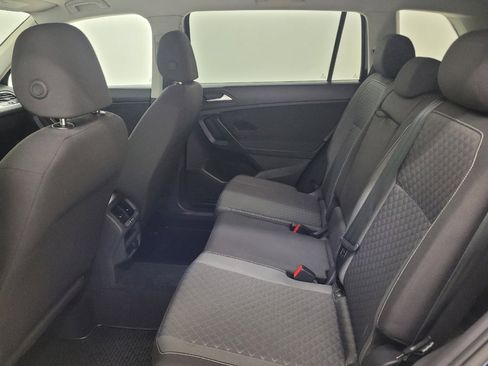 Used 2021 Volkswagen Tiguan S AWD/4WD image 18