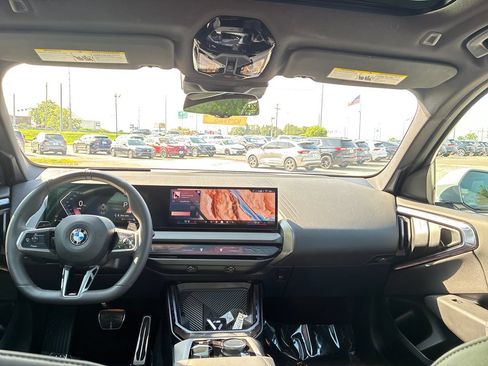 Used 2025 BMW X3 xDrive30i AWD/4WD image 23