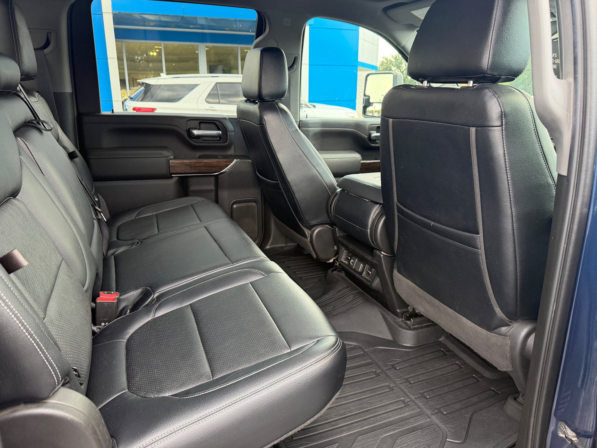 Used 2021 GMC Sierra 3500 SLE w/ SLE Convenience Package AWD/4WD image 6