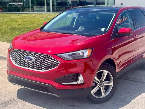 Used 2023 Ford Edge SEL w/ Convenience Package AWD/4WD image 2