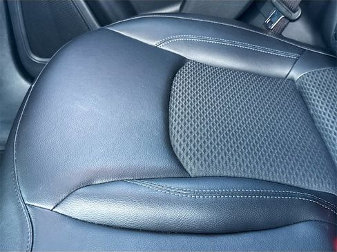 Used 2023 Jeep Compass Latitude image 29