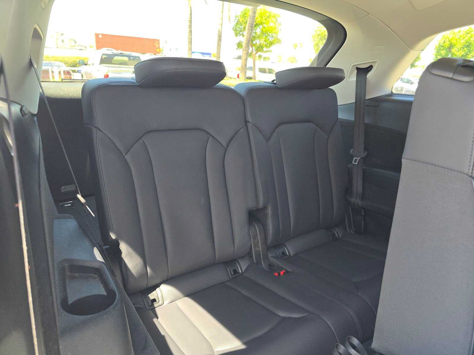Used 2023 Audi Q7 3.0T Premium Plus w/ Premium Plus Package AWD/4WD image 13