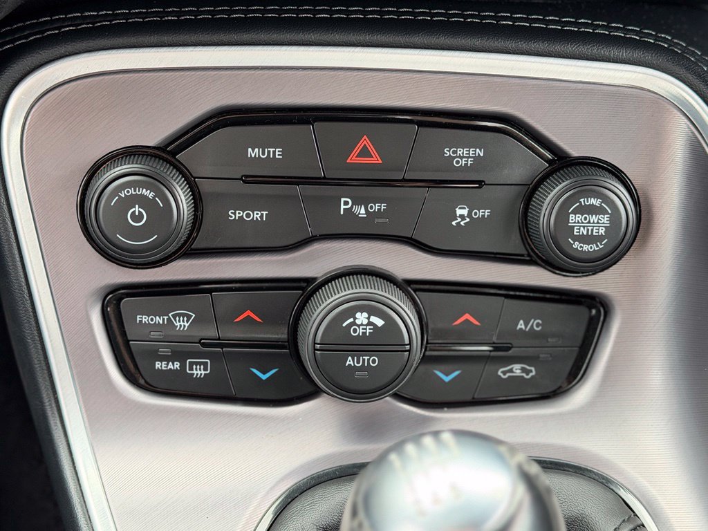 Used 2022 Dodge Challenger R/T RWD image 12
