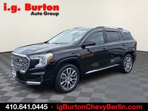 Certified 2023 GMC Terrain Denali w/ Denali Premium Package AWD/4WD image 3