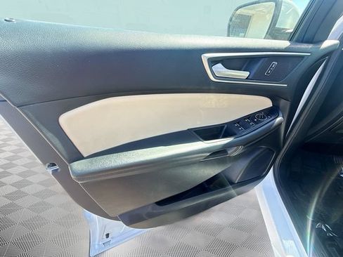 Used 2021 Ford Edge SEL AWD/4WD image 22