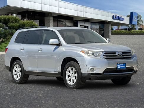Used 2013 Toyota Highlander Plus FWD image 10