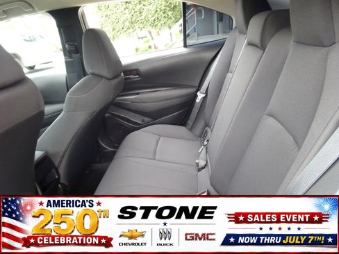 Used 2022 Toyota Corolla LE FWD image 19