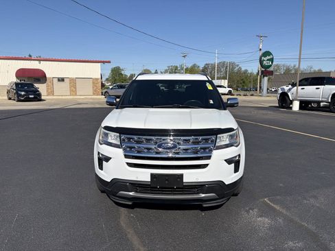 Used 2018 Ford Explorer XLT w/ Equipment Group 201A image 21