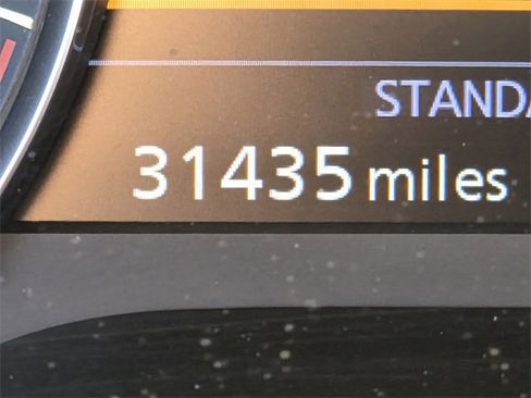 Used 2023 INFINITI QX50 Luxe image 30