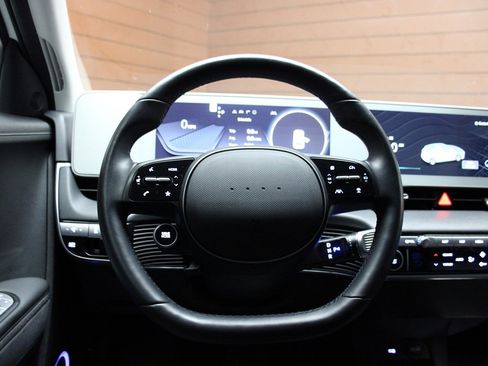 Used 2023 Hyundai Ioniq 5 SEL image 25