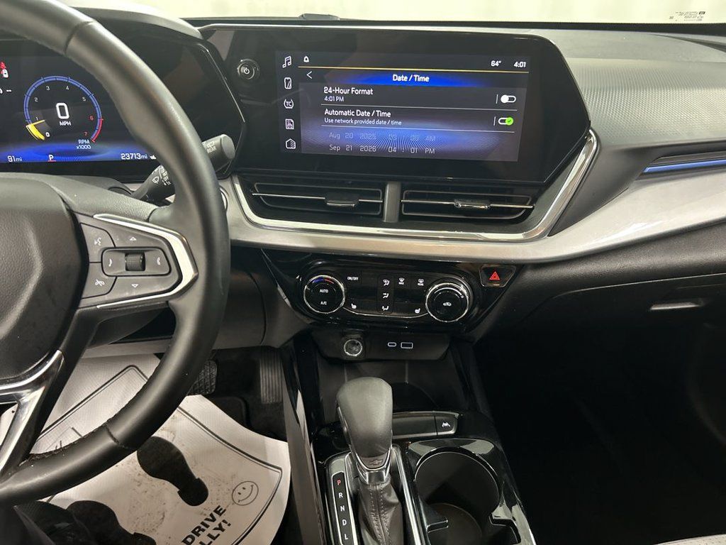Certified 2024 Chevrolet Trax LT w/ LT Convenience Package FWD image 18