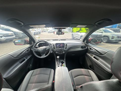 Used 2024 Chevrolet Equinox RS FWD image 22
