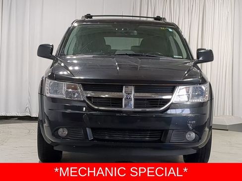 Used 2010 Dodge Journey R/T w/ Navigation & Sound Group I image 17