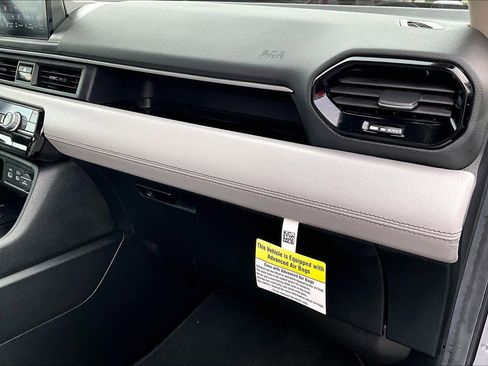 Used 2025 Honda Pilot EX-L image 18