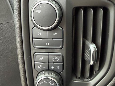 Used 2025 Chevrolet Silverado 3500 W/T w/ WT/CX Safety Package AWD/4WD image 17