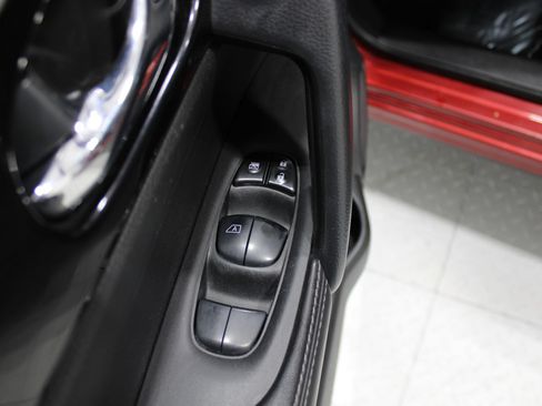 Used 2021 Nissan Rogue Sport SV FWD image 41