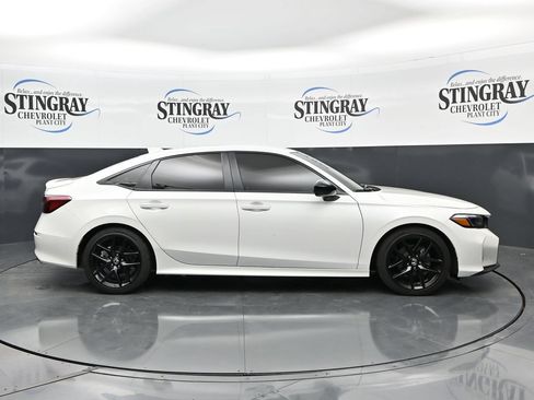 Used 2025 Honda Civic Sport image 8
