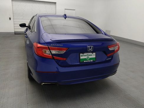 Used 2018 Honda Accord Sport image 6
