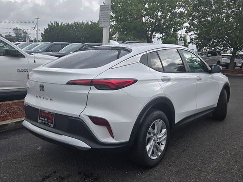 New 2026 Buick Envista Preferred FWD image 4