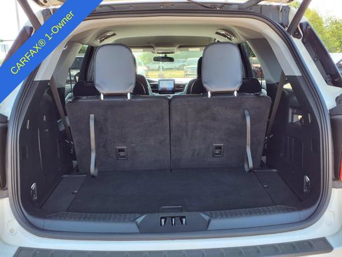 Used 2023 Ford Explorer XLT w/ Equipment Group 202A AWD/4WD image 11