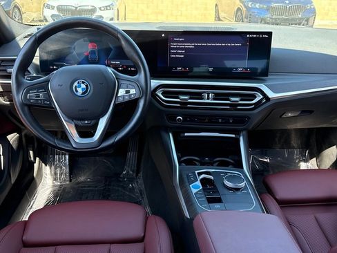 Used 2023 BMW i4 eDrive35 w/ Premium Package RWD image 31