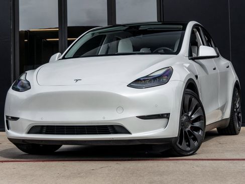 Used 2022 Tesla Model Y Performance image 1