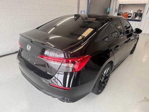 Used 2023 Honda Civic Sport image 6
