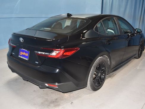 Used 2025 Toyota Camry SE image 26