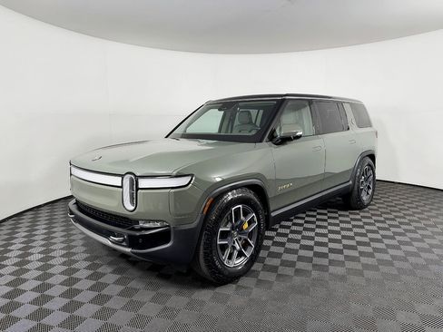 Used 2022 Rivian R1S Launch Edition image 2