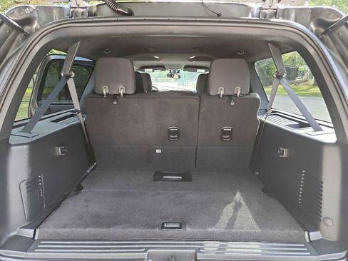 Used 2017 Ford Expedition EL XLT image 33