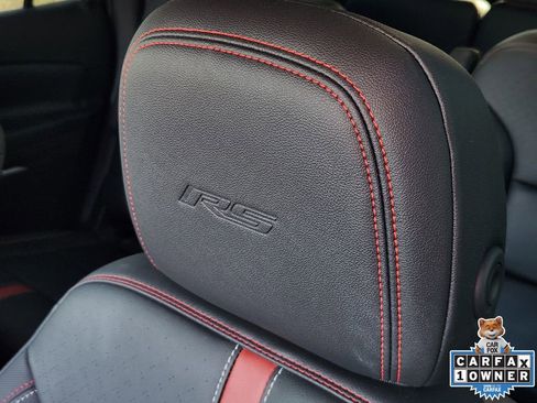 Used 2024 Chevrolet Traverse RS image 19