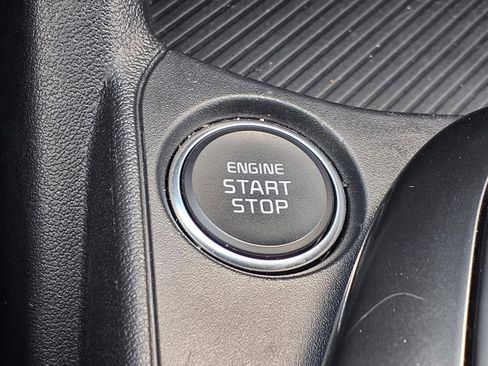 Used 2025 Kia K4 LXS image 9