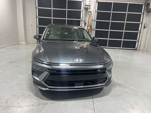 New 2026 Hyundai Sonata SE FWD image 2