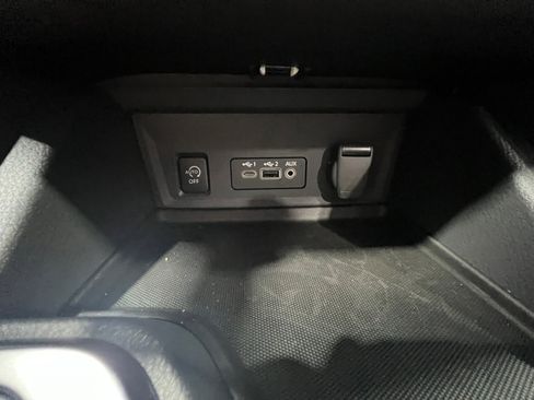 New 2025 Nissan Sentra SR image 31