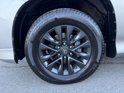 Used 2021 Lexus GX 460 Premium image 12