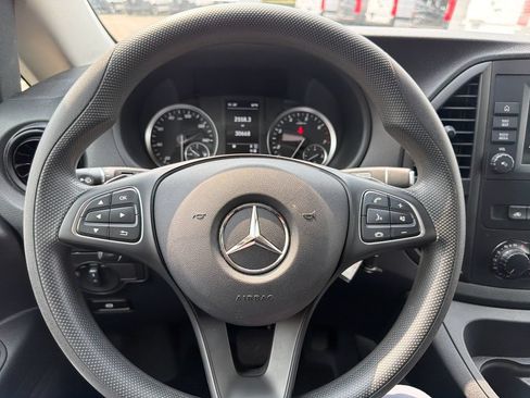 Used 2023 Mercedes-Benz Metris Passenger image 18
