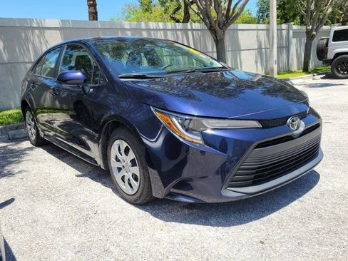 Used 2023 Toyota Corolla LE FWD image 11