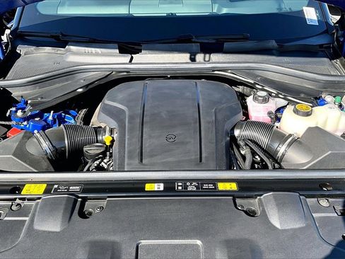 New 2025 Land Rover Range Rover SV image 12