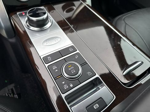 Used 2022 Land Rover Range Rover Westminster Edition image 19