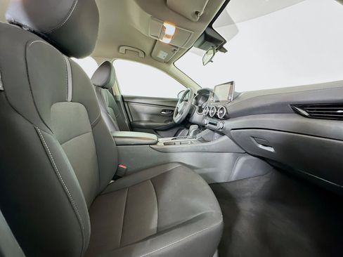 Used 2024 Nissan Sentra SV image 29