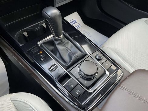 Used 2022 MAZDA CX-30 AWD 2.5 S w/ Premium Package image 31