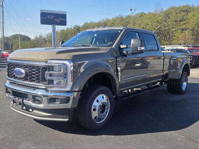 New 2026 Ford F450 XLT w/ XLT Premium Package