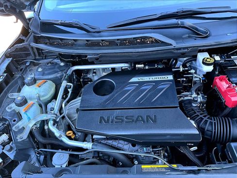Used 2023 Nissan Rogue SV image 30